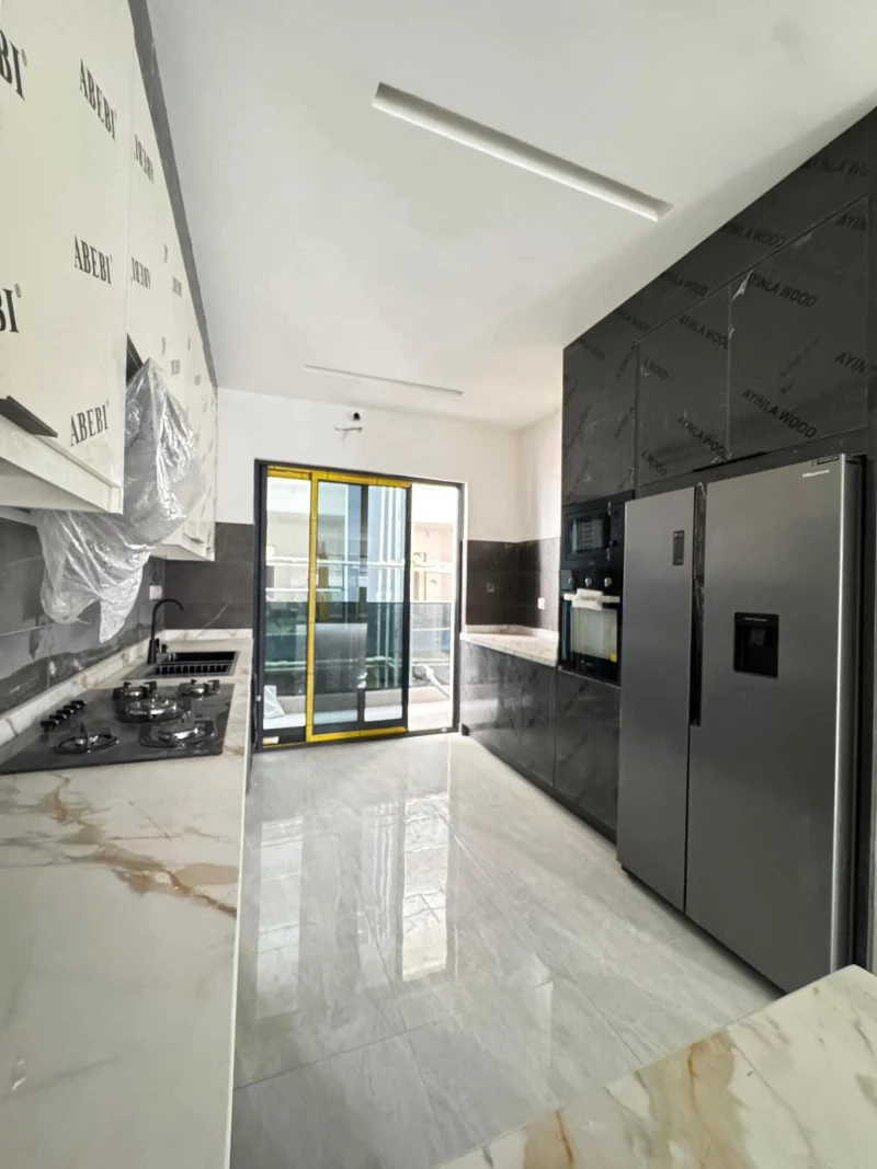 3 Bedroom Flat for Sale in Ikate lekki, Lagos - Image 1