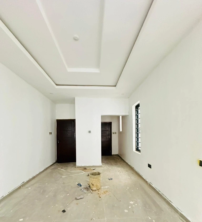 Duplex for Sale in Magodo phase 2, Lagos - Image 2