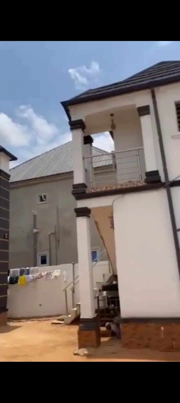 3 Bedroom Flat for Lease in Nnebisi Road, Delta - Image 3