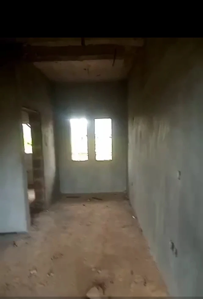 Uncompleted Building for Sale in By Jefff of ibuzor road, Delta - Image 1