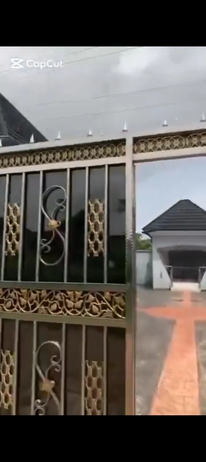 3 Bedroom Flat for Sale in Ewhun, Edo - Image 1