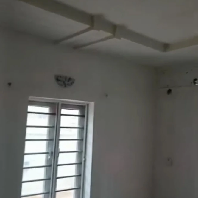 2 Bedroom Flat for Sale in By redeemed school across koka, Delta - Image 2
