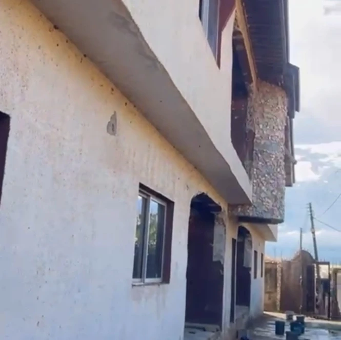 3 Bedroom Flat for Sale in Opposite former deputy governor lodge, Delta - Image 2