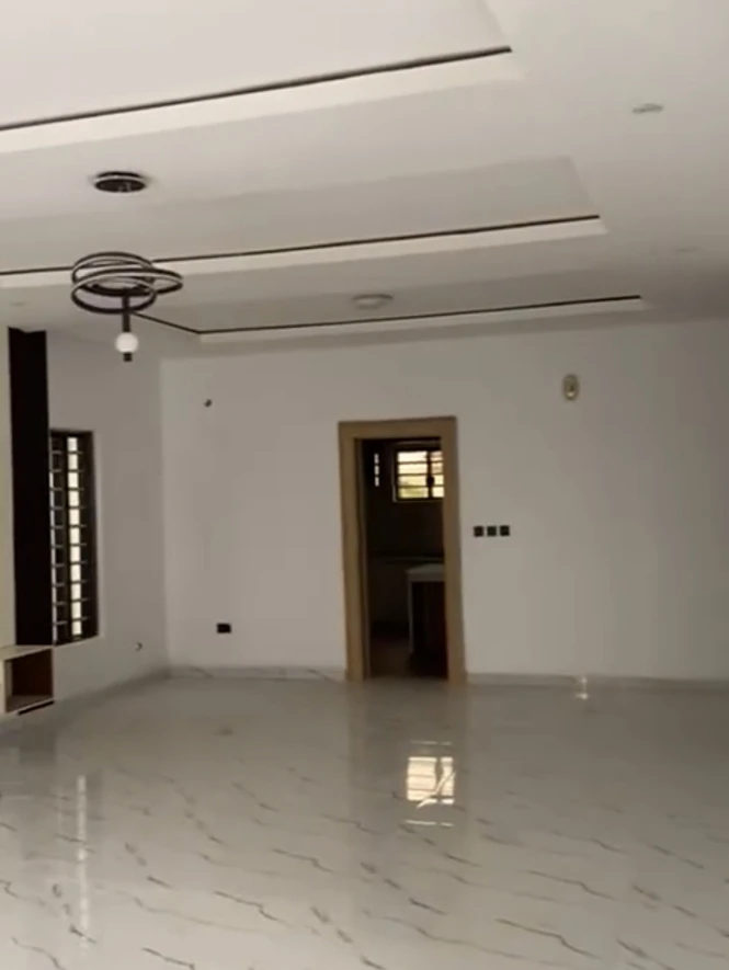 Duplex for Sale in Okpanam by marble hill, Delta - Image 1