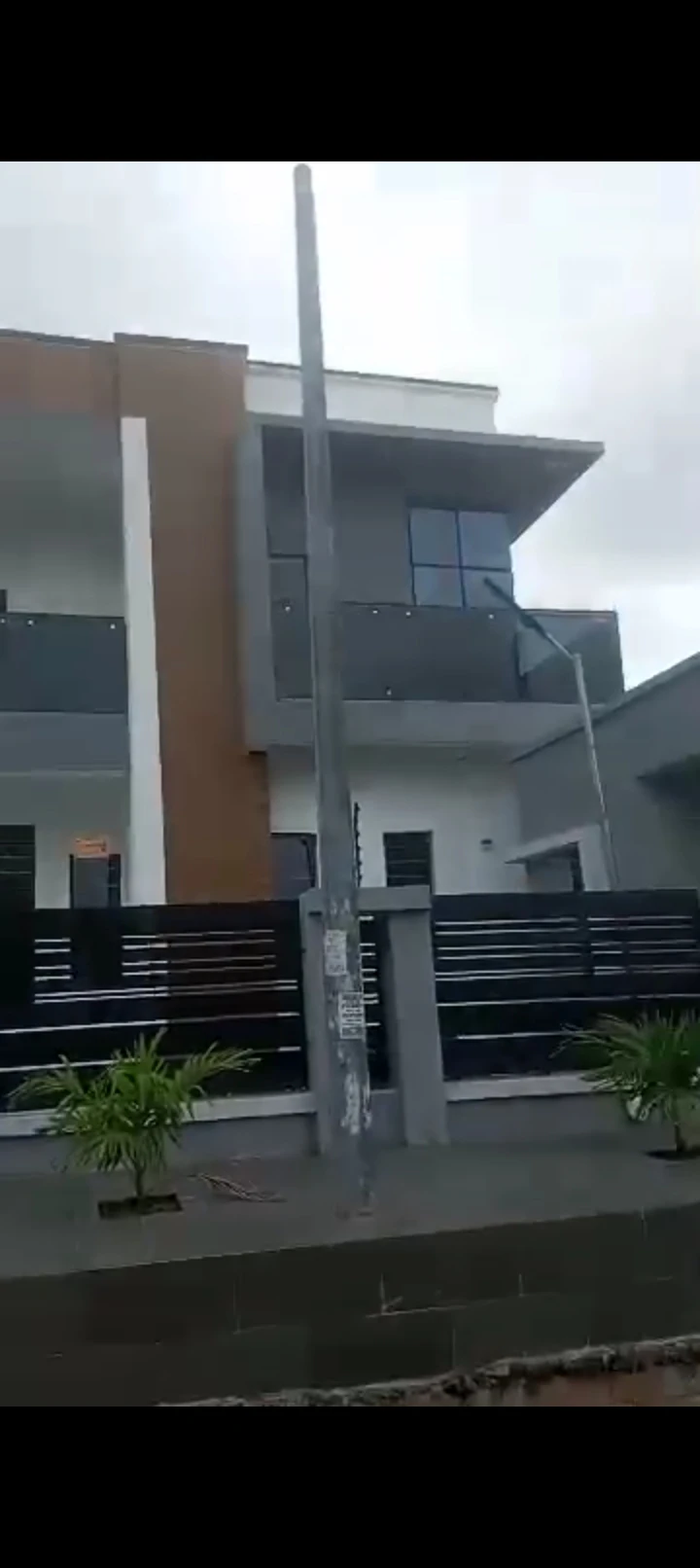 Duplex for Sale in DBS road, Delta - Image 1