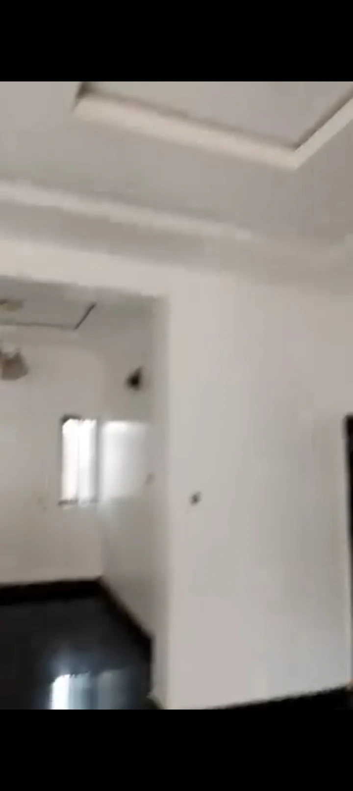 3 Bedroom Flat for Rent in Redeem road before commission okpanam, Delta - Image 2