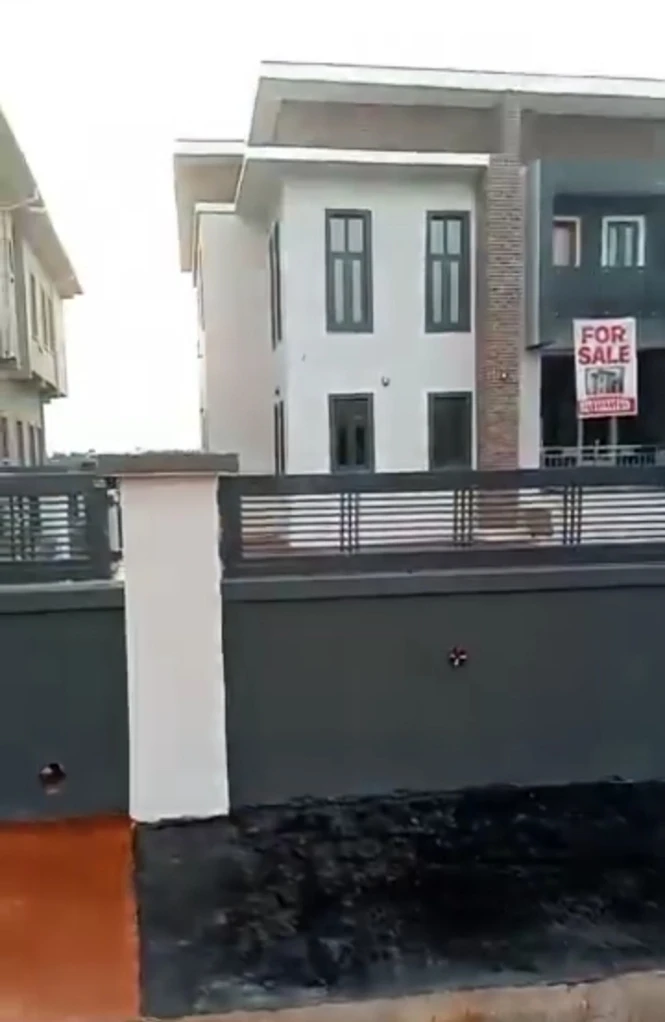 Duplex for Sale in By issele Azangba, Delta cover picture