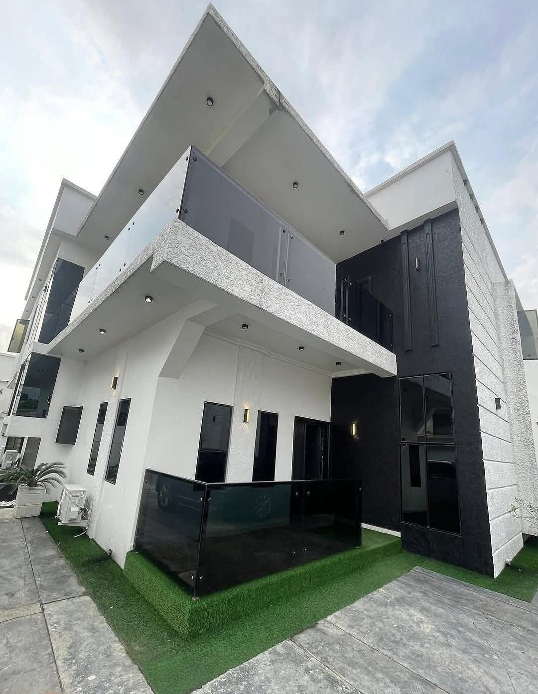 Duplex for Sale in Radio Estate off Nta road Port Harcourt, Rivers cover picture