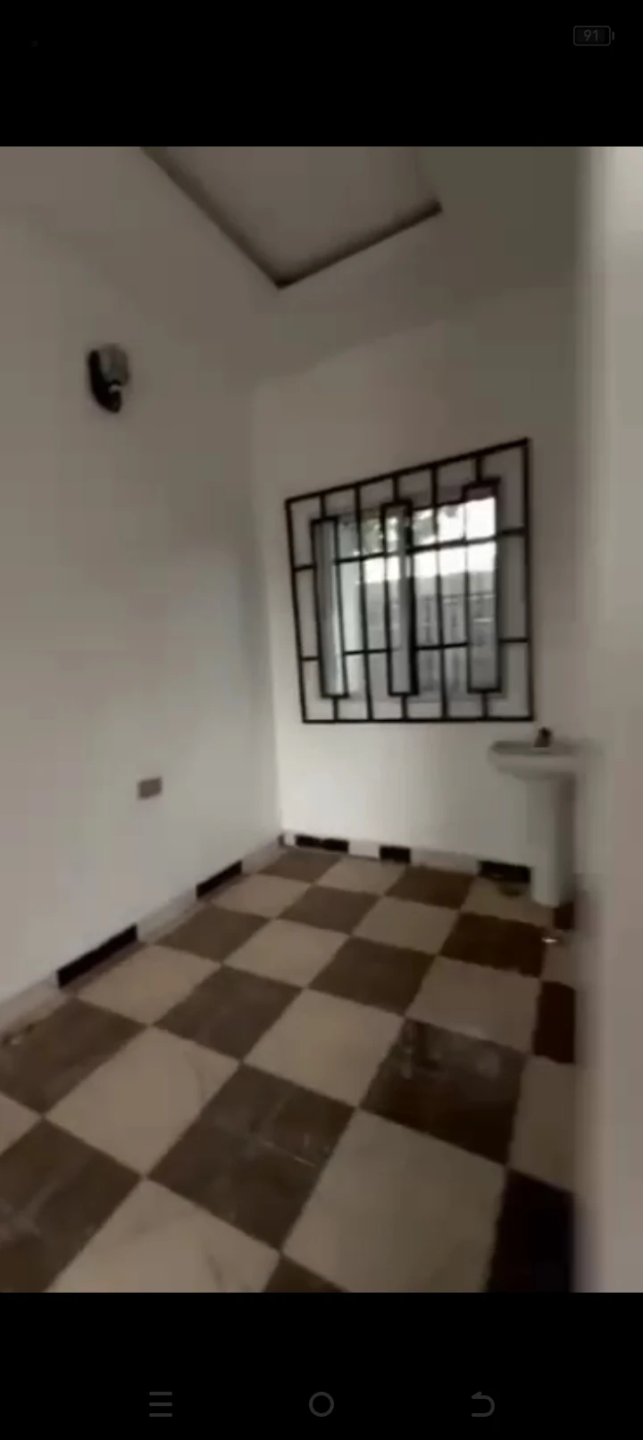 3 Bedroom Flat for Sale in 4 unit of 3 bed at Nnwawolor, Delta