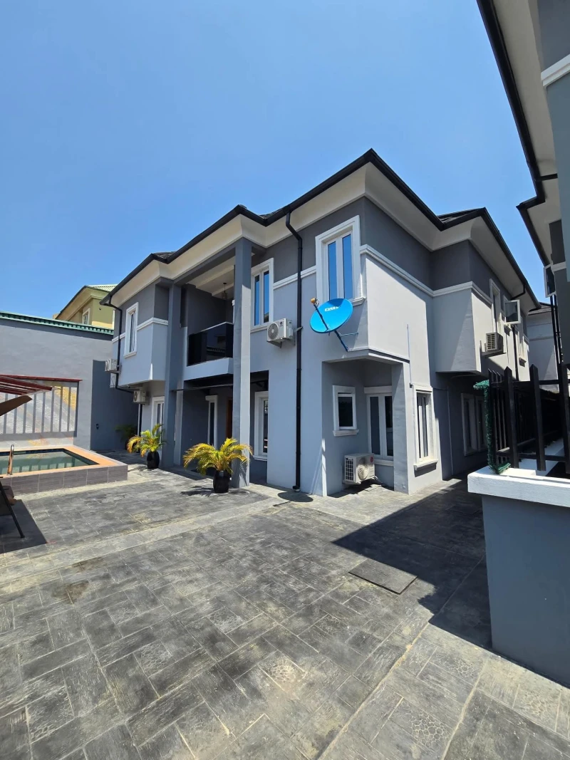 Duplex for Sale in Ikate, Lagos cover picture