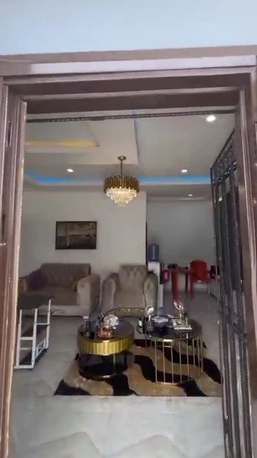 3 Bedroom Flat for Sale in Eneka rumuodara, Rivers - Image 1