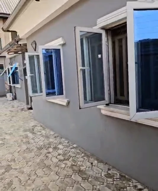 Bungalow for Sale in RUMODARA housing estate, Rivers - Image 1