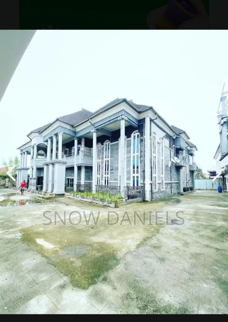 Duplex for Sale in Rumuodomaya port Harcourt, Rivers - Image 1