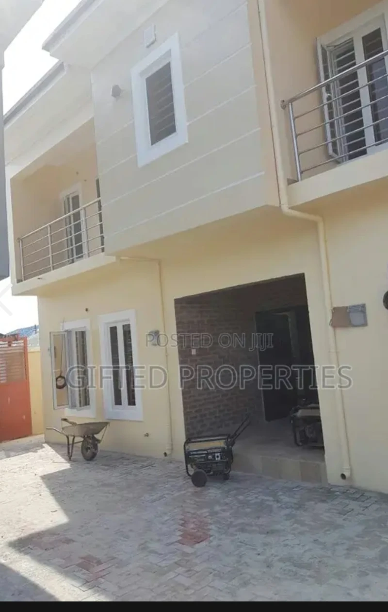 3 Bedroom Flat for Rent in Peter odili road, Rivers cover picture