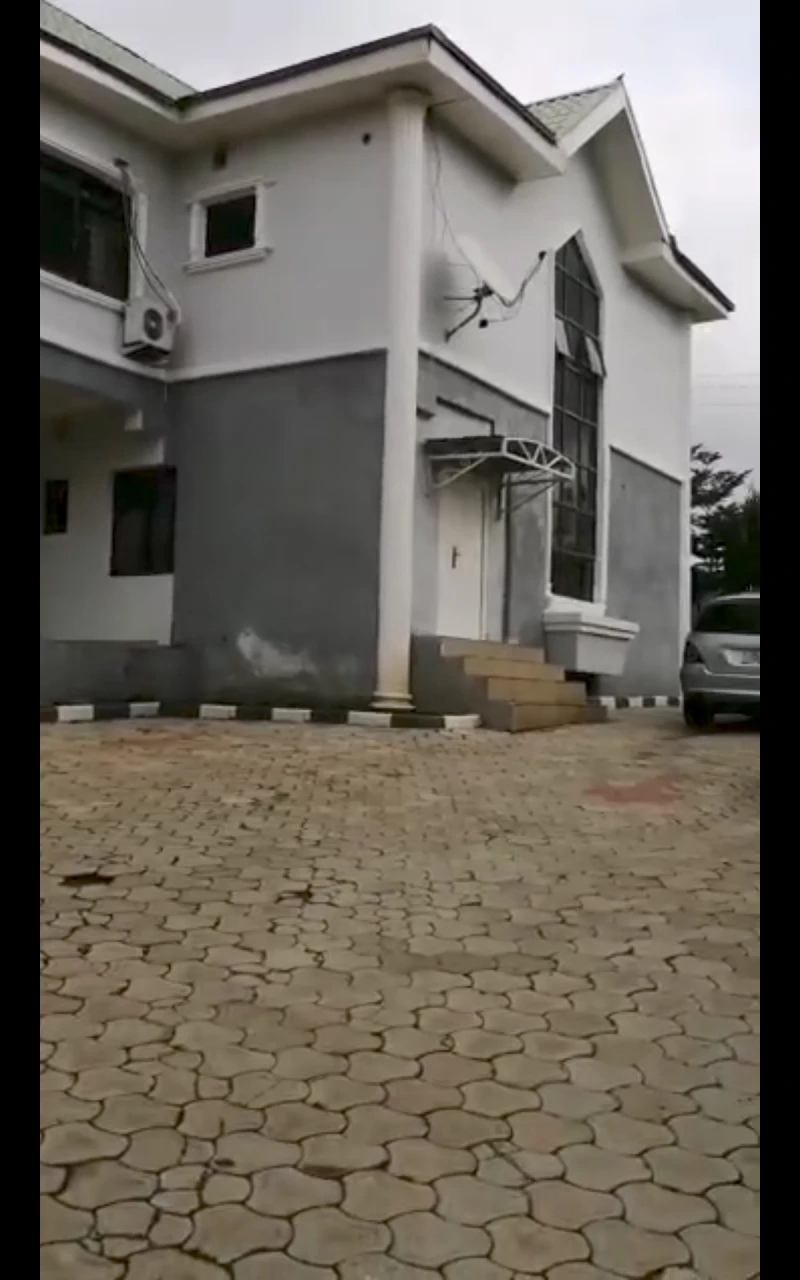 Duplex for Sale in Gwarinpa 69rd, FCT - Image 3