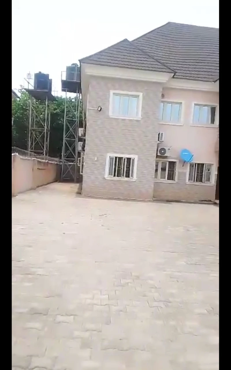 4 Bedroom Flat for Rent in Gaduwa, FCT - Image 5