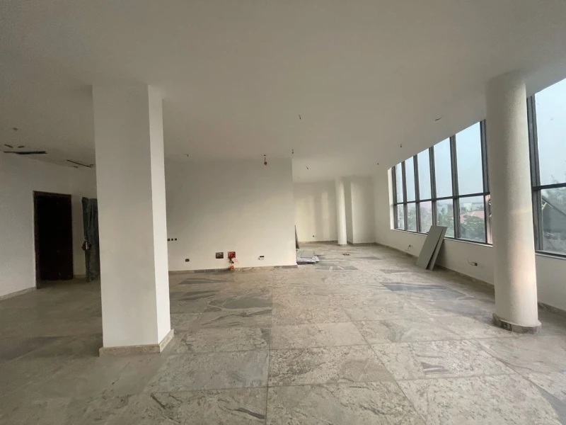 Plaza for Lease in Wuse ZONE 4, FCT - Image 2