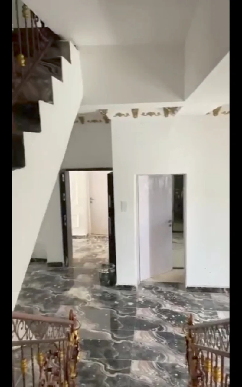 Duplex for Sale in VON Airport road, Abuja, FCT - Image 4