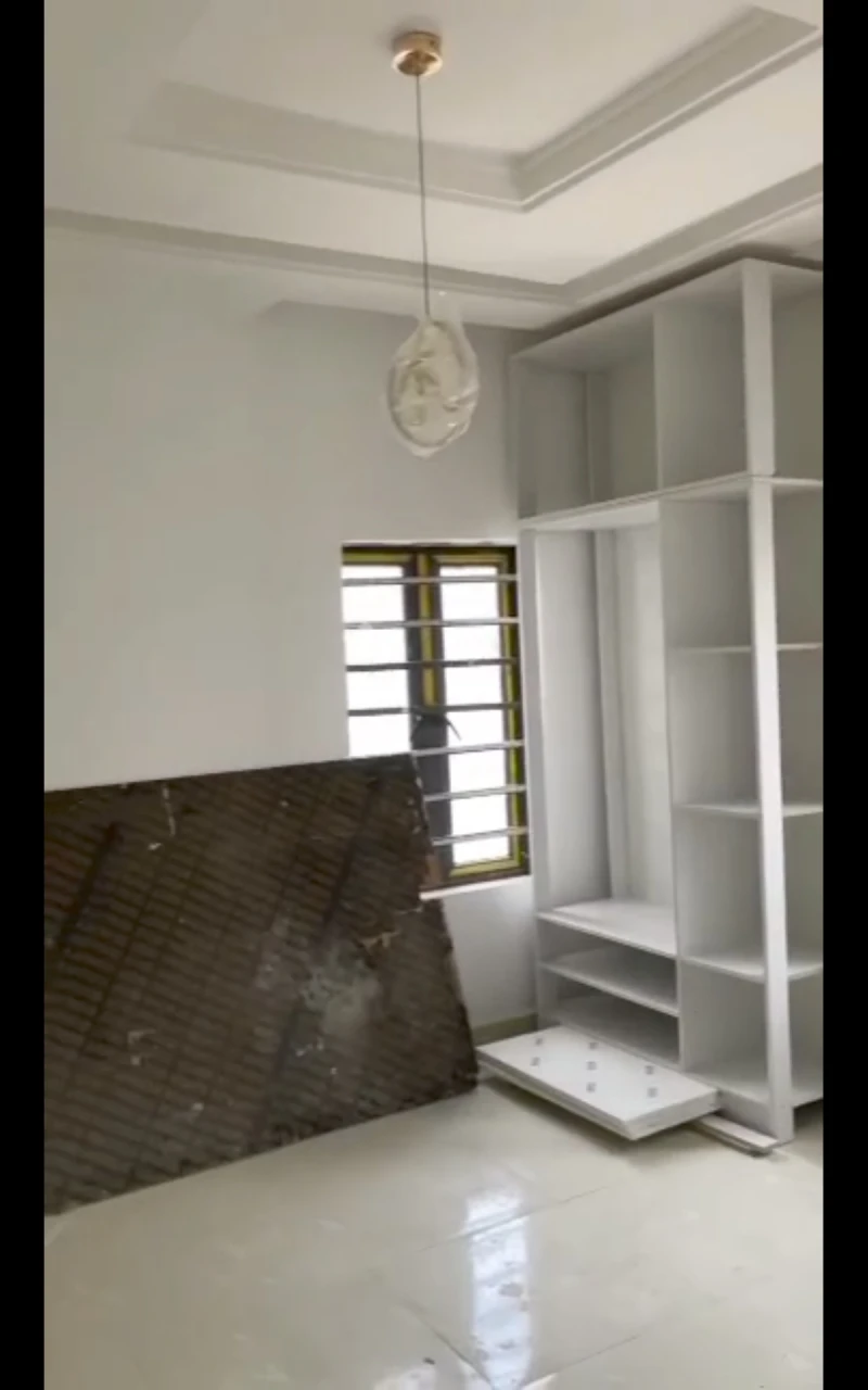 Duplex for Sale in VON Airport road, Abuja, FCT - Image 2