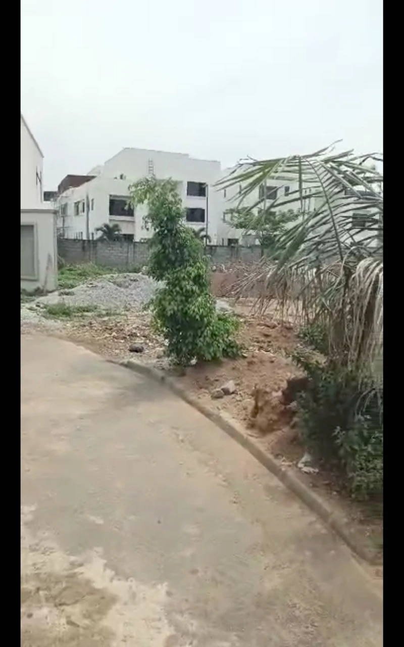Land for Sale in Maitama, FCT - Image 2