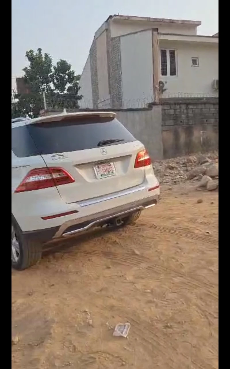 Land for Sale in Before Coza Church, Guzape Main, FCT - Image 1