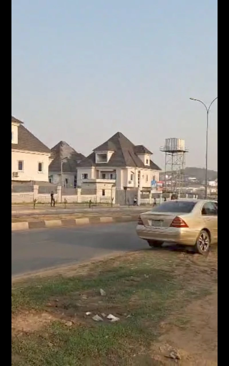 Land for Sale in Before Coza Church, Guzape Main, FCT - Image 3