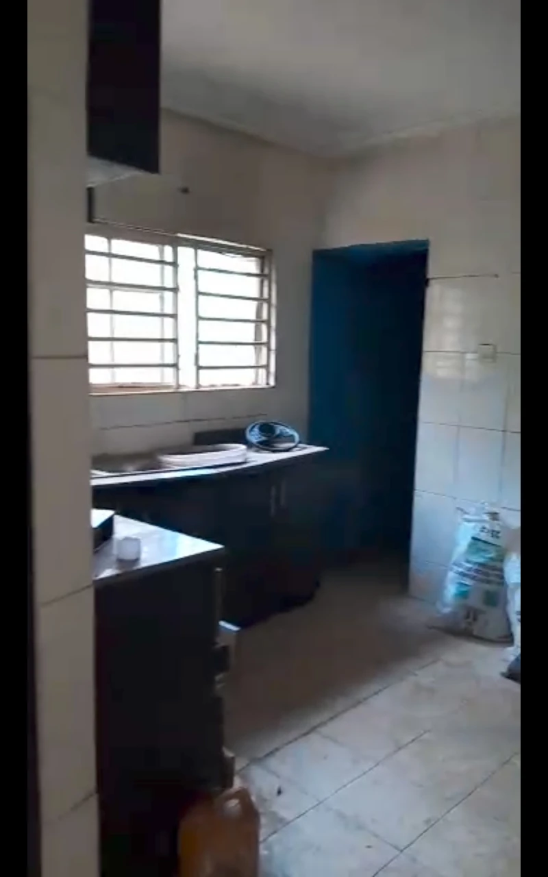 3 Bedroom Flat for Sale in Sunnyville, FCT - Image 5