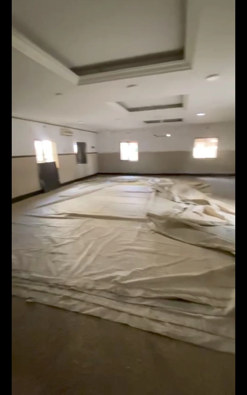 Plaza for Rent in Wuse ZONE 5, FCT cover picture