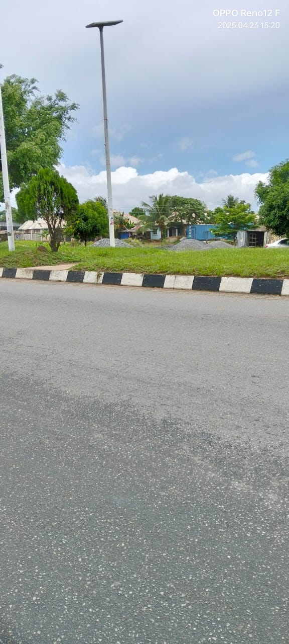 Land for Lease in Stadium road, Akwa Ibom - Image 2