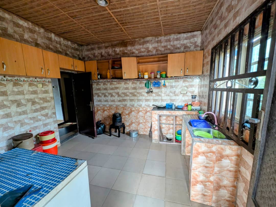 Bungalow for Sale in Nwaniba road by lucky filling station, Akwa Ibom - Image 3