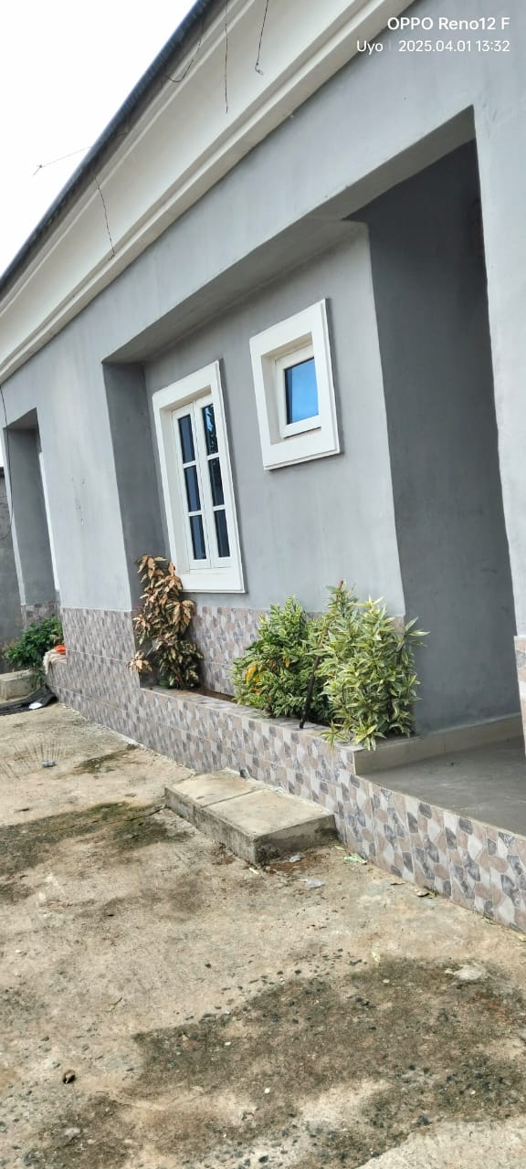 Bungalow for Sale in Behind Godswill Akpabio international stadium, Akwa Ibom - Image 2