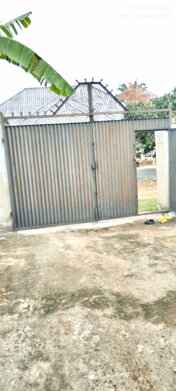 Bungalow for Sale in Behind Godswill Akpabio international stadium, Akwa Ibom - Image 1