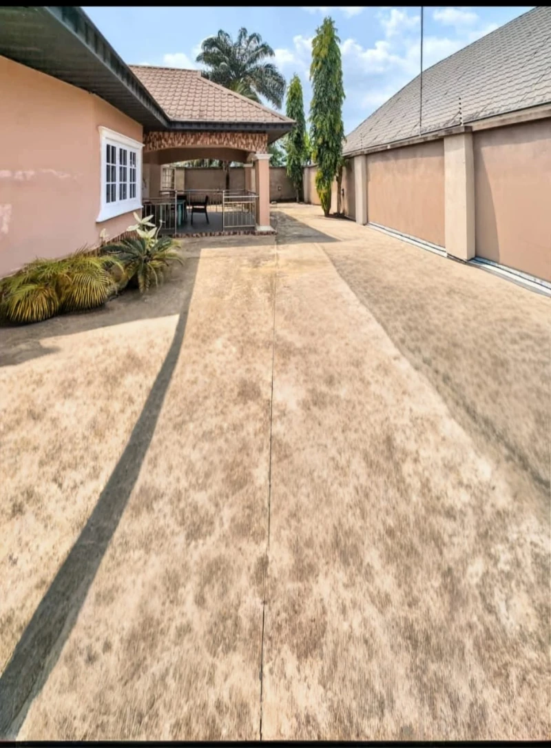 Bungalow for Sale in Akpasak estate off oron road, Akwa Ibom - Image 3