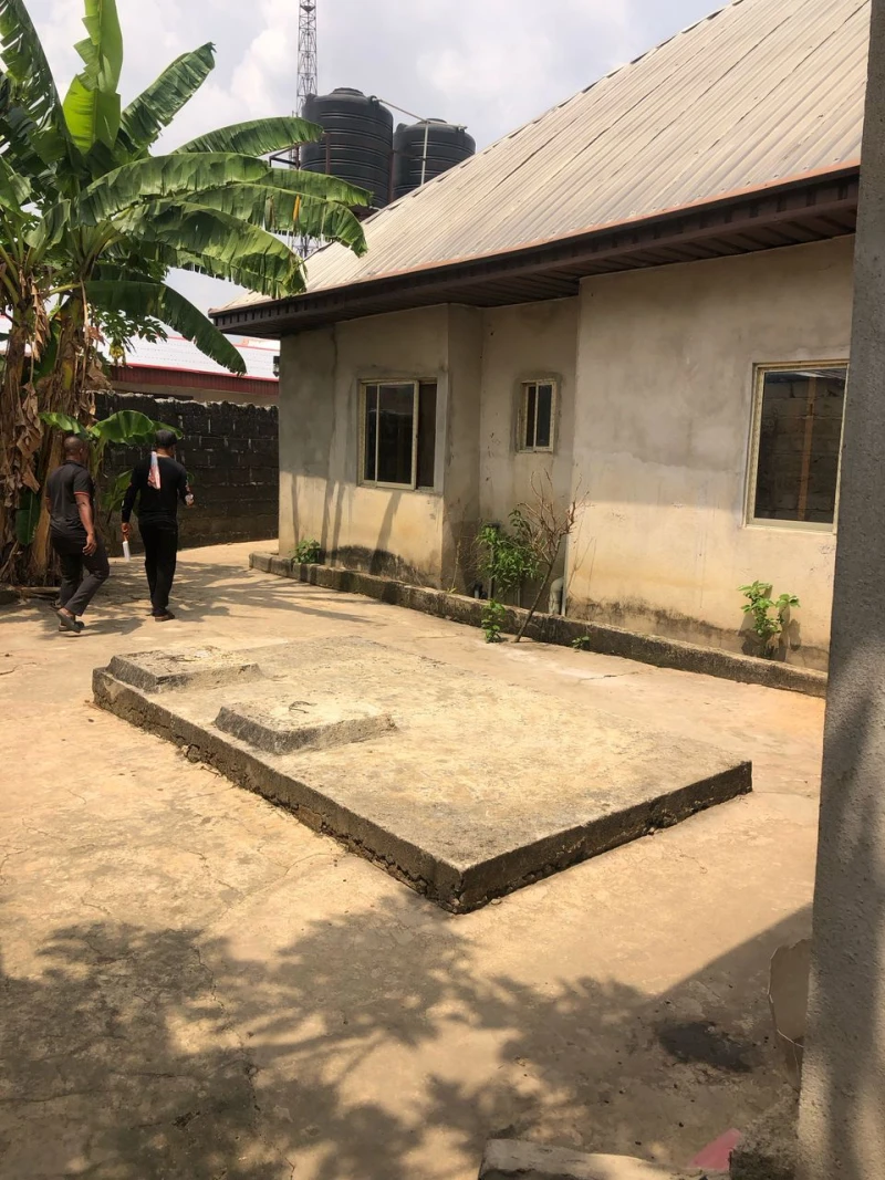 3 Bedroom Flat for Sale in Nwaniba Road, Akwa Ibom - Image 1