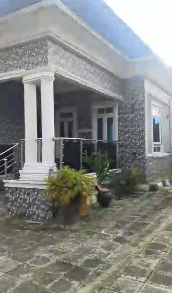 4 Bedroom Flat for Rent in Otokutu, Delta - Image 1