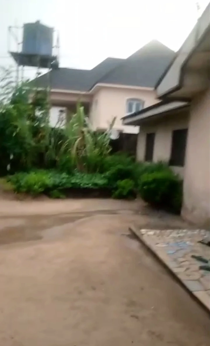 Bungalow for Sale in Bendel estate, Delta - Image 1