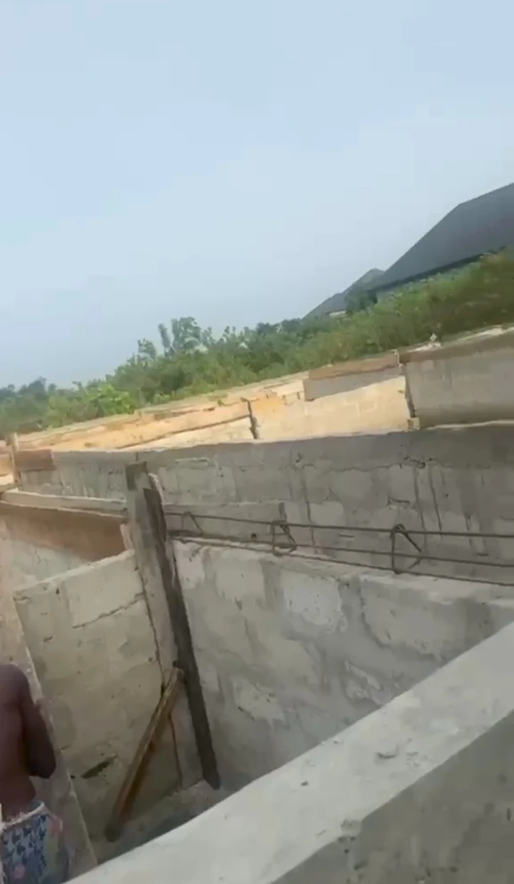 Uncompleted Building for Sale in UGHOTON, Delta - Image 2
