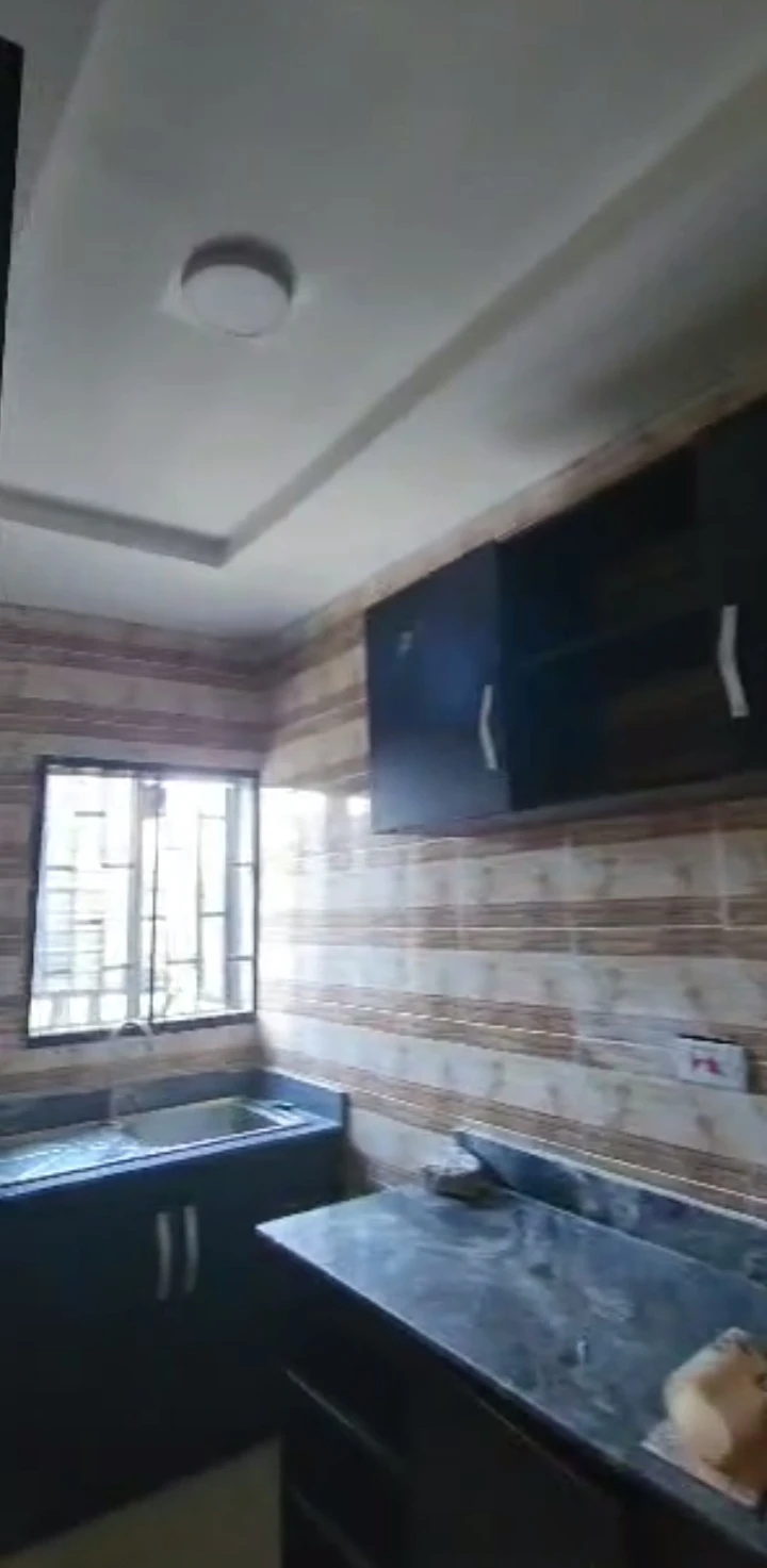 2 Bedroom Flat for Rent in Jeddo, Delta - Image 2