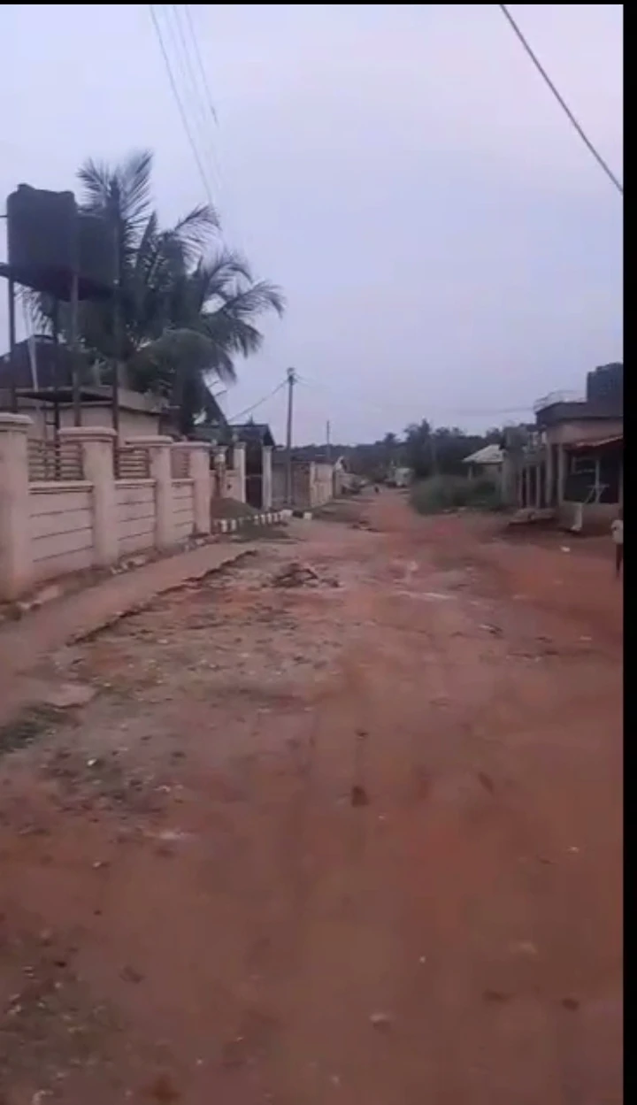 Bungalow for Sale in Upper siloko road, Edo - Image 4