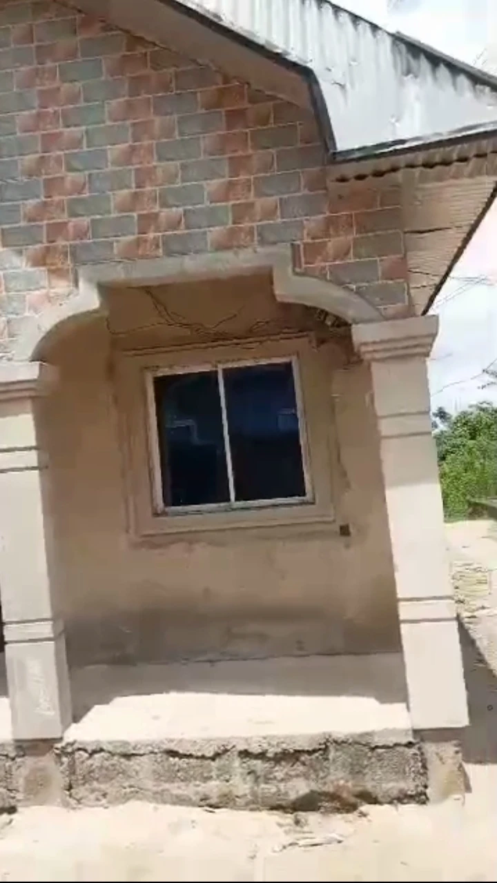 Bungalow for Sale in Ugborokposo, Delta - Image 2