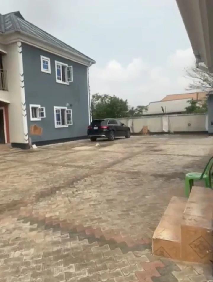 3 Bedroom Flat for Sale in Ogunwenyin, Edo - Image 1