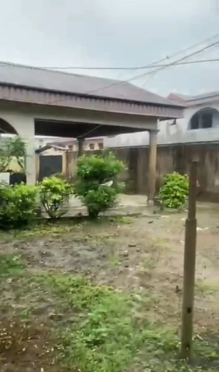 4 Bedroom Flat for Sale in Jakpa road, Delta - Image 3