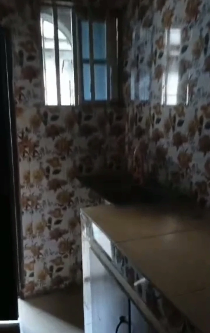 1 Bedroom Flat for Rent in Ugborokposo, Delta - Image 2