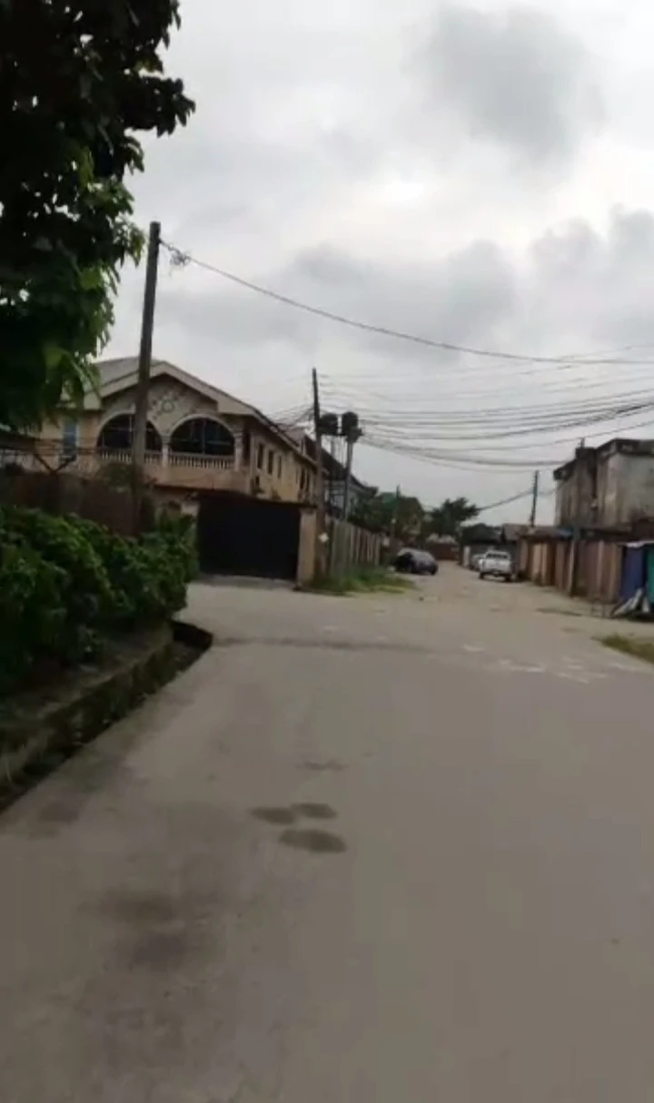 4 Bedroom Flat for Sale in Jakpa road, Delta - Image 2