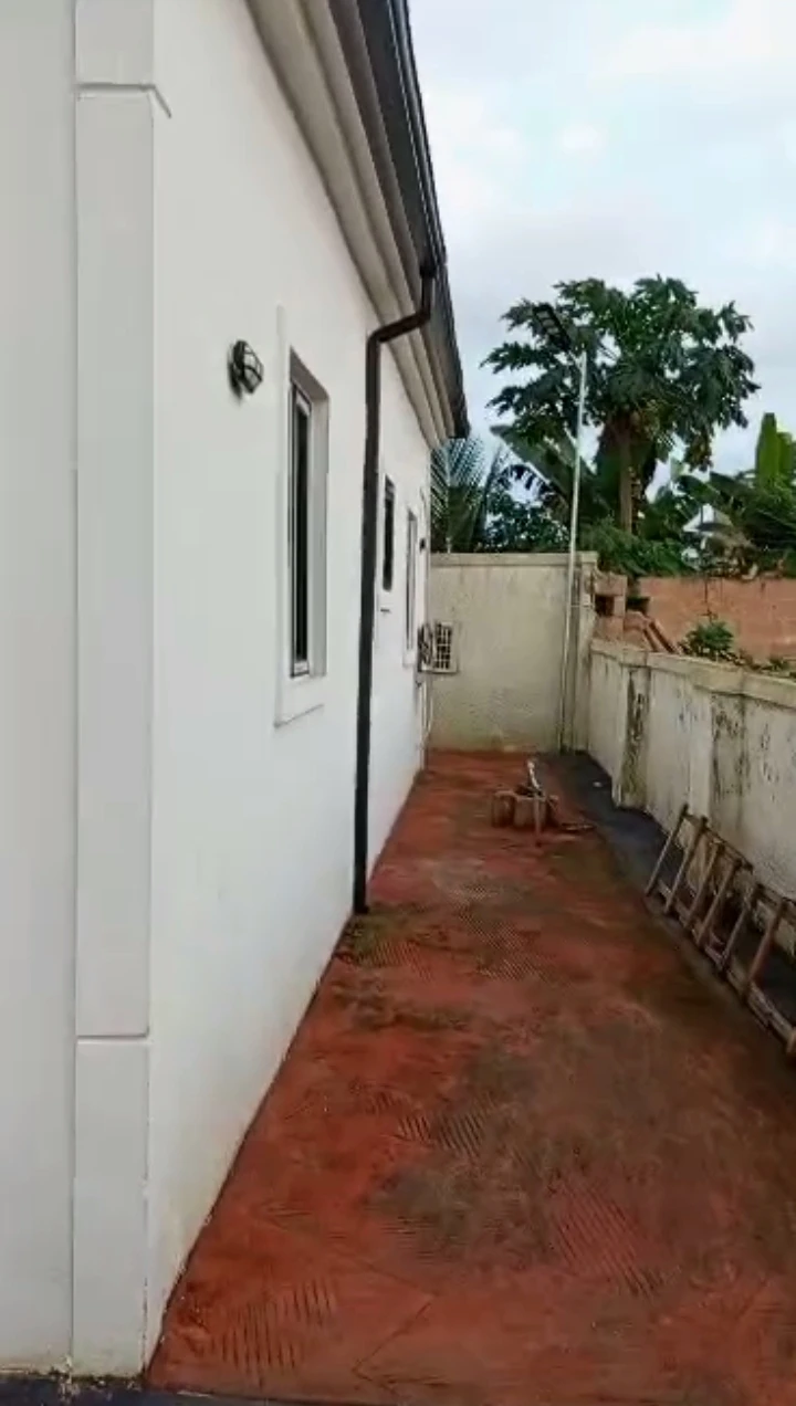 Bungalow for Sale in Amagba, Edo - Image 2