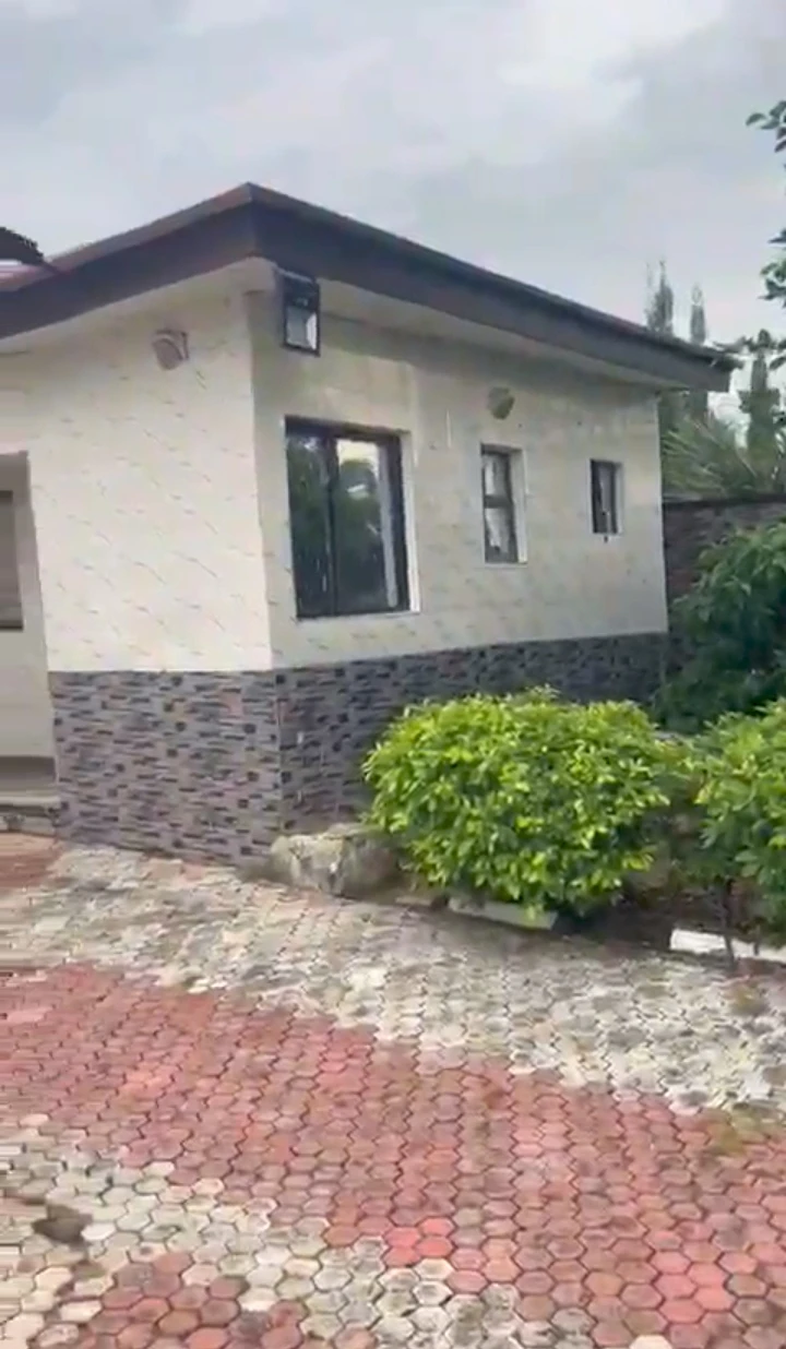 Duplex for Sale in Etete GRA, Edo - Image 1