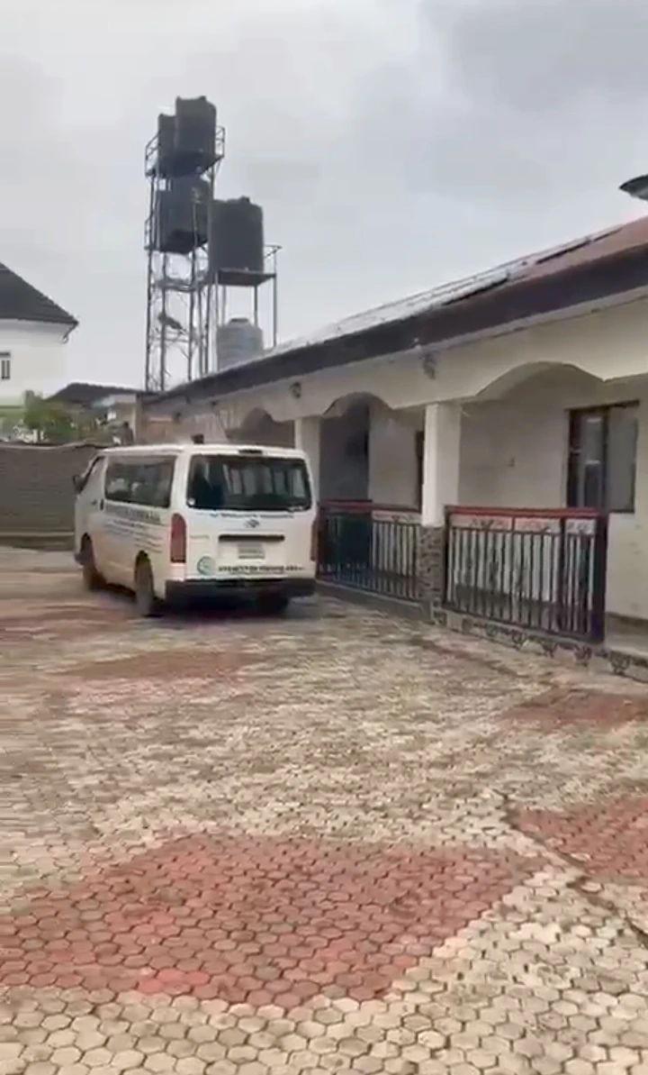 Duplex for Sale in Etete GRA, Edo - Image 4