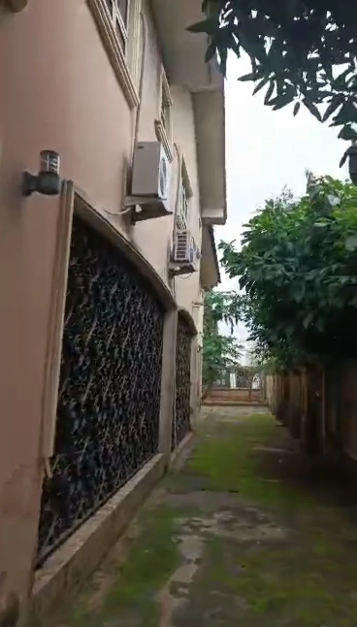Duplex for Sale in Ugbor, Edo - Image 4