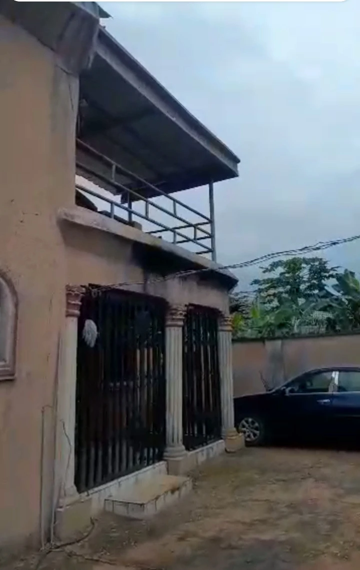 Bungalow for Sale in Off Limit road, Edo - Image 3