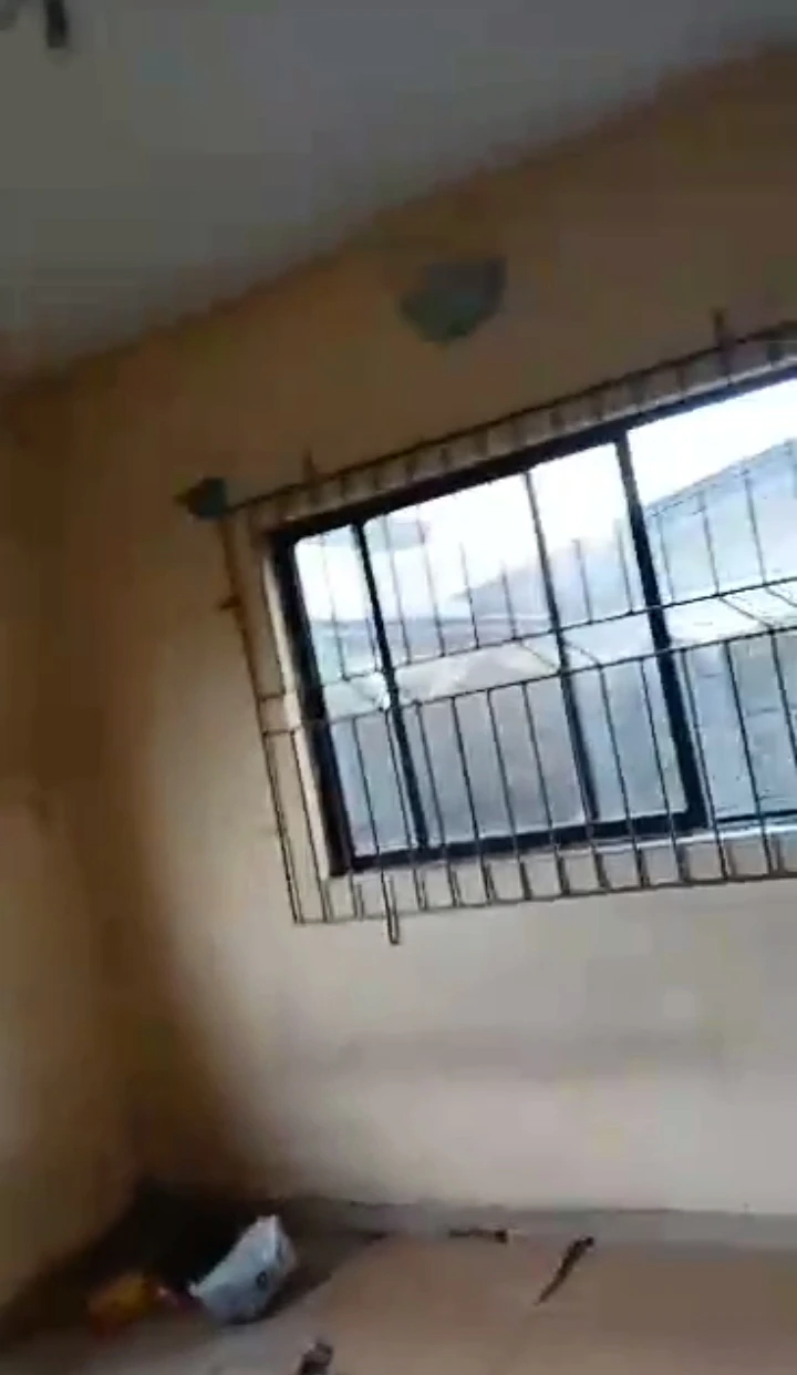 2 Bedroom Flat for Rent in Jakpa road, Delta - Image 2